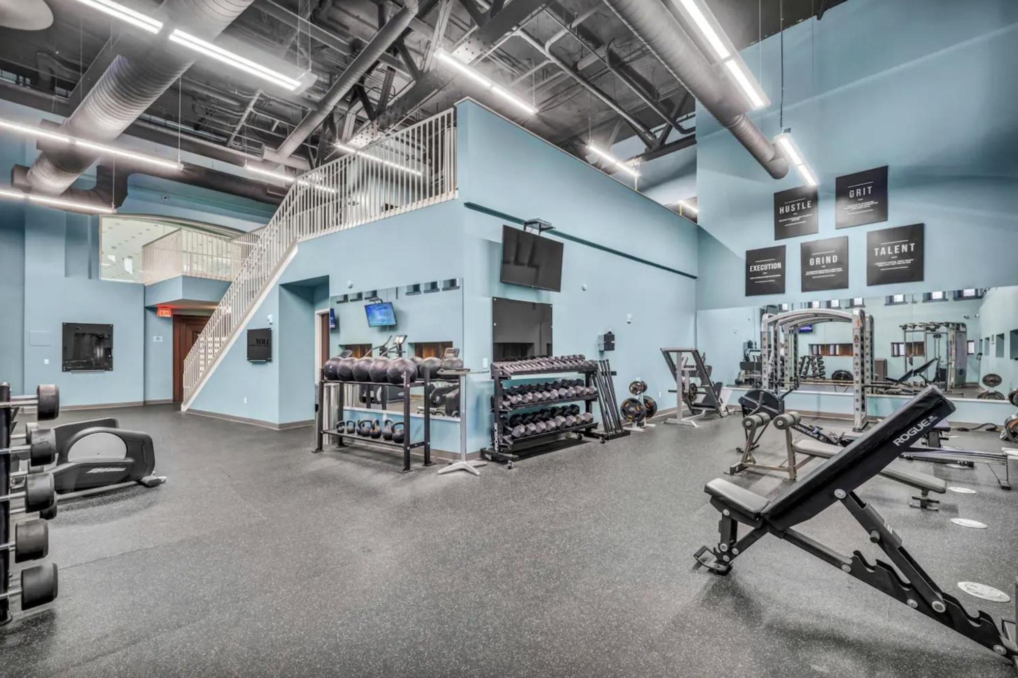 Heart Of Dt With Free Pool & Steam Plus Gym Luxe 812 Cleveland Extérieur photo