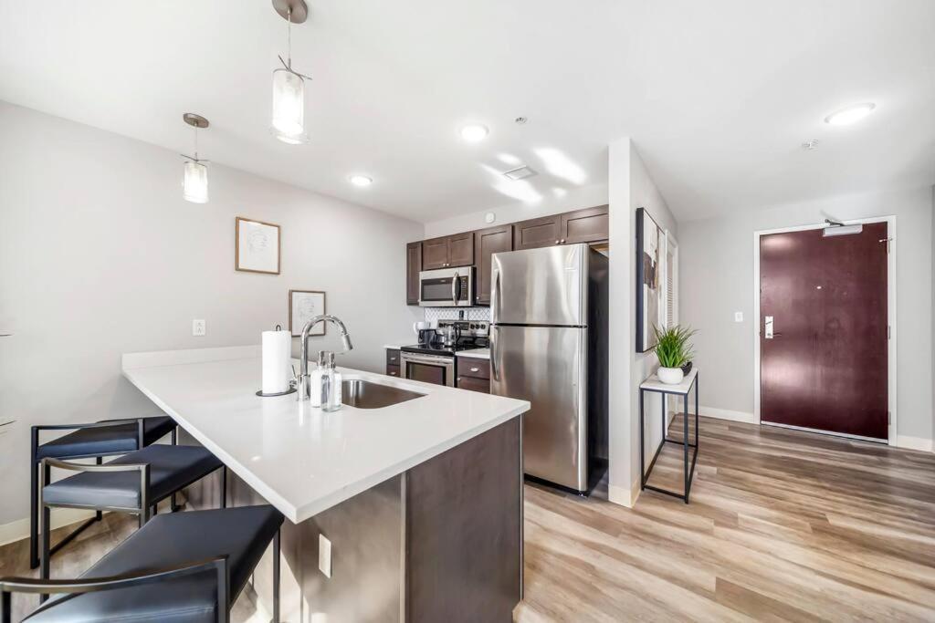Heart Of Dt With Free Pool & Steam Plus Gym Luxe 812 Cleveland Extérieur photo